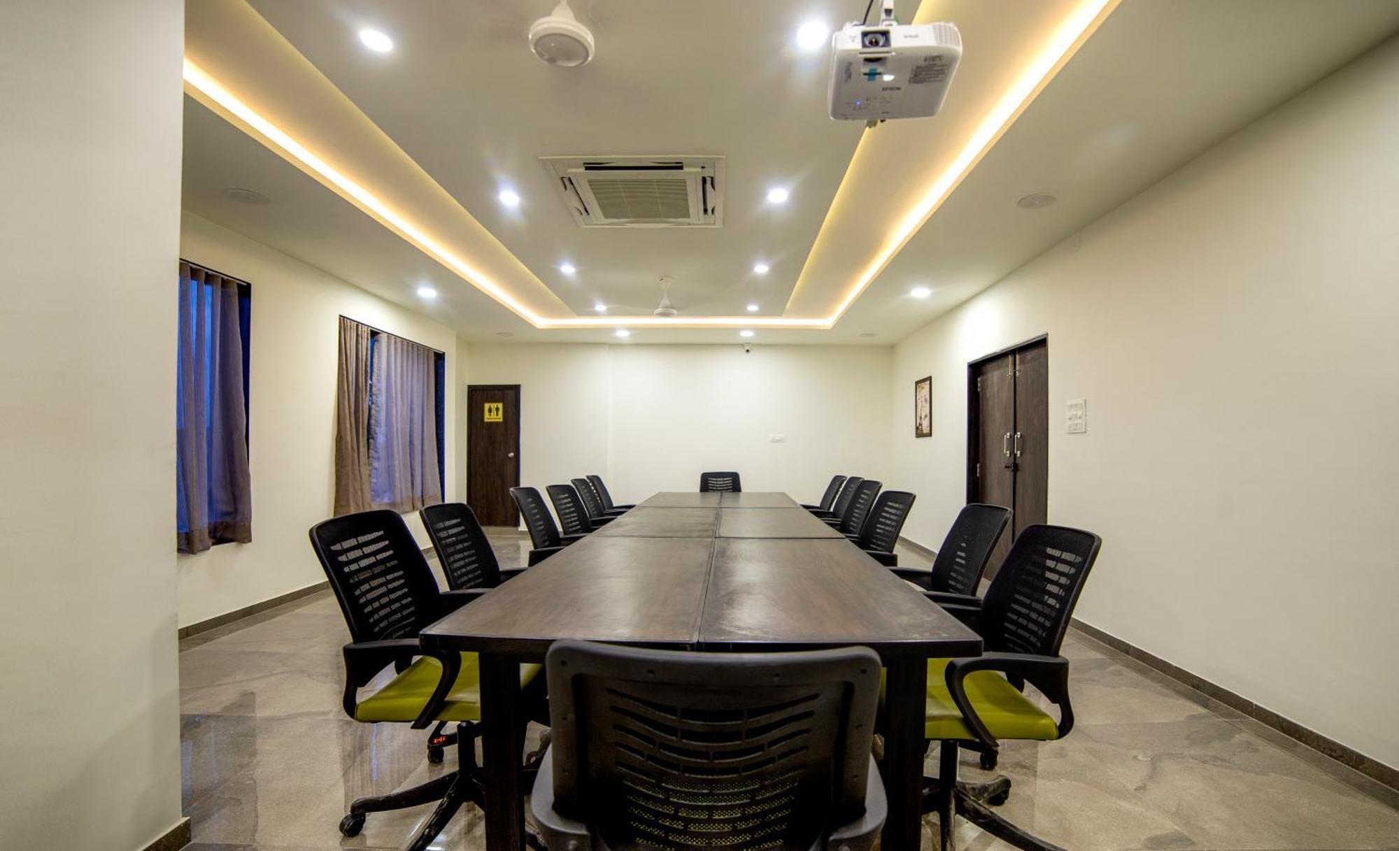 Hotel Shivalik - Mehsana Mahesana Eksteriør bilde