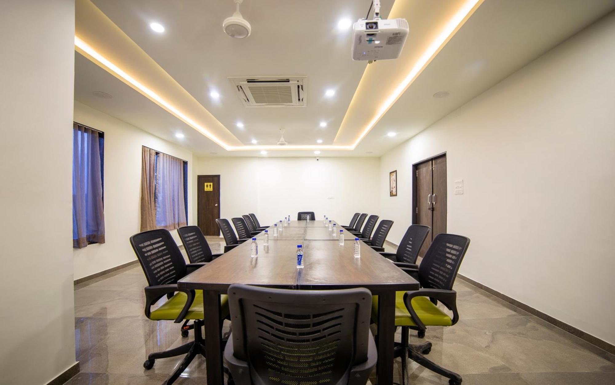 Hotel Shivalik - Mehsana Mahesana Eksteriør bilde