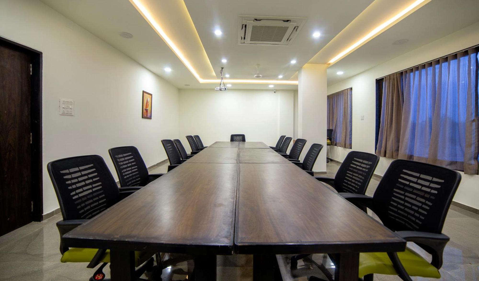 Hotel Shivalik - Mehsana Mahesana Eksteriør bilde