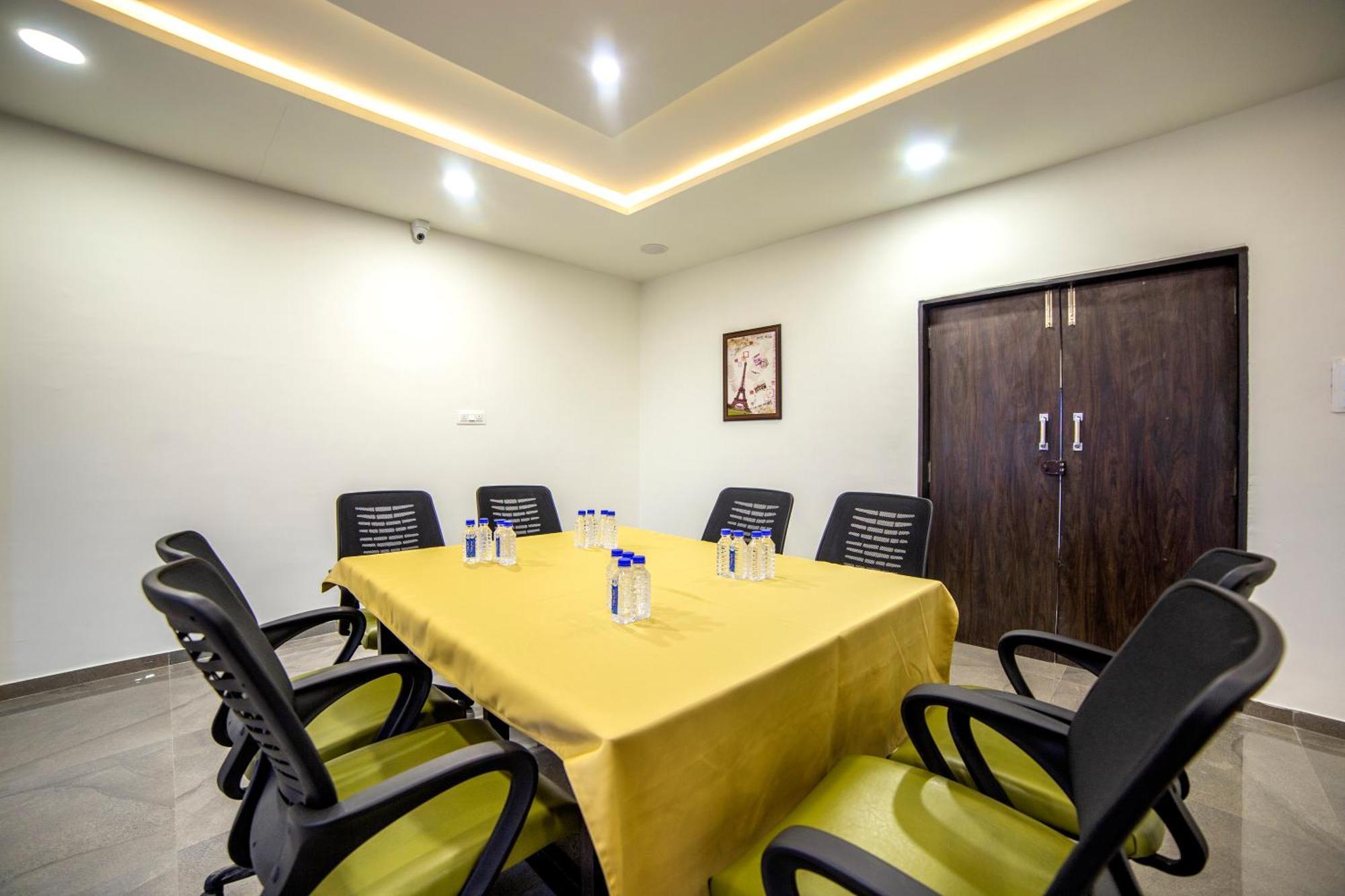 Hotel Shivalik - Mehsana Mahesana Eksteriør bilde