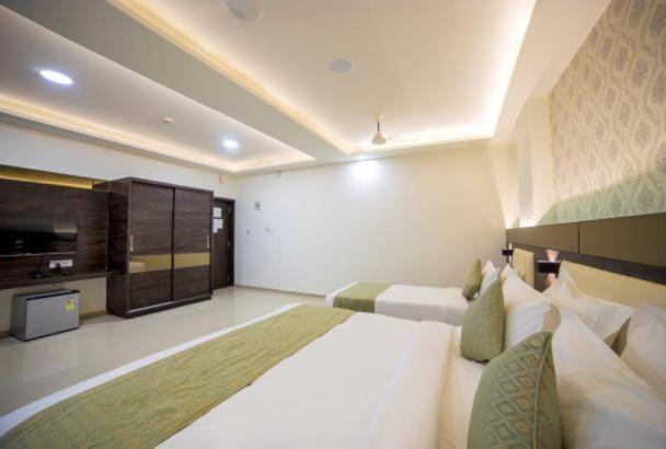 Hotel Shivalik - Mehsana Mahesana Eksteriør bilde