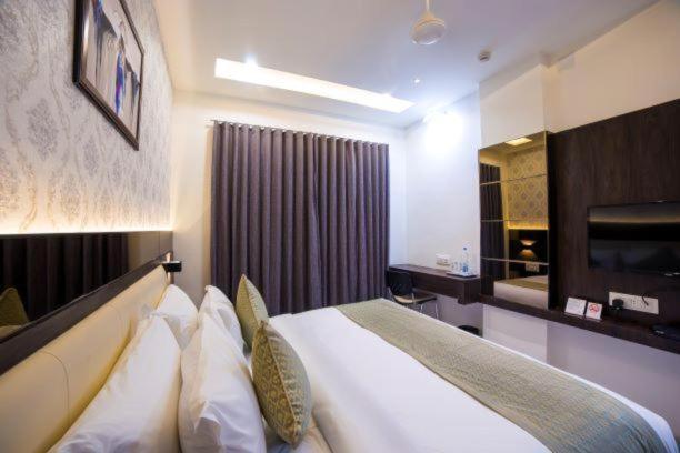 Hotel Shivalik - Mehsana Mahesana Eksteriør bilde